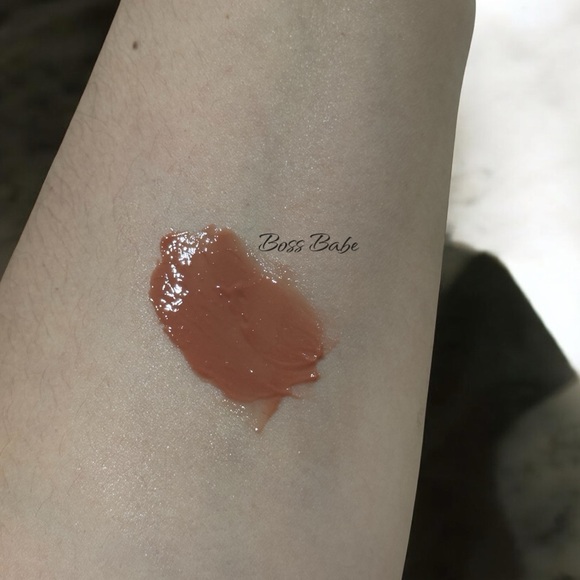 Lip Gloss— Radiant Glow by Diana - Picture 9 of 9